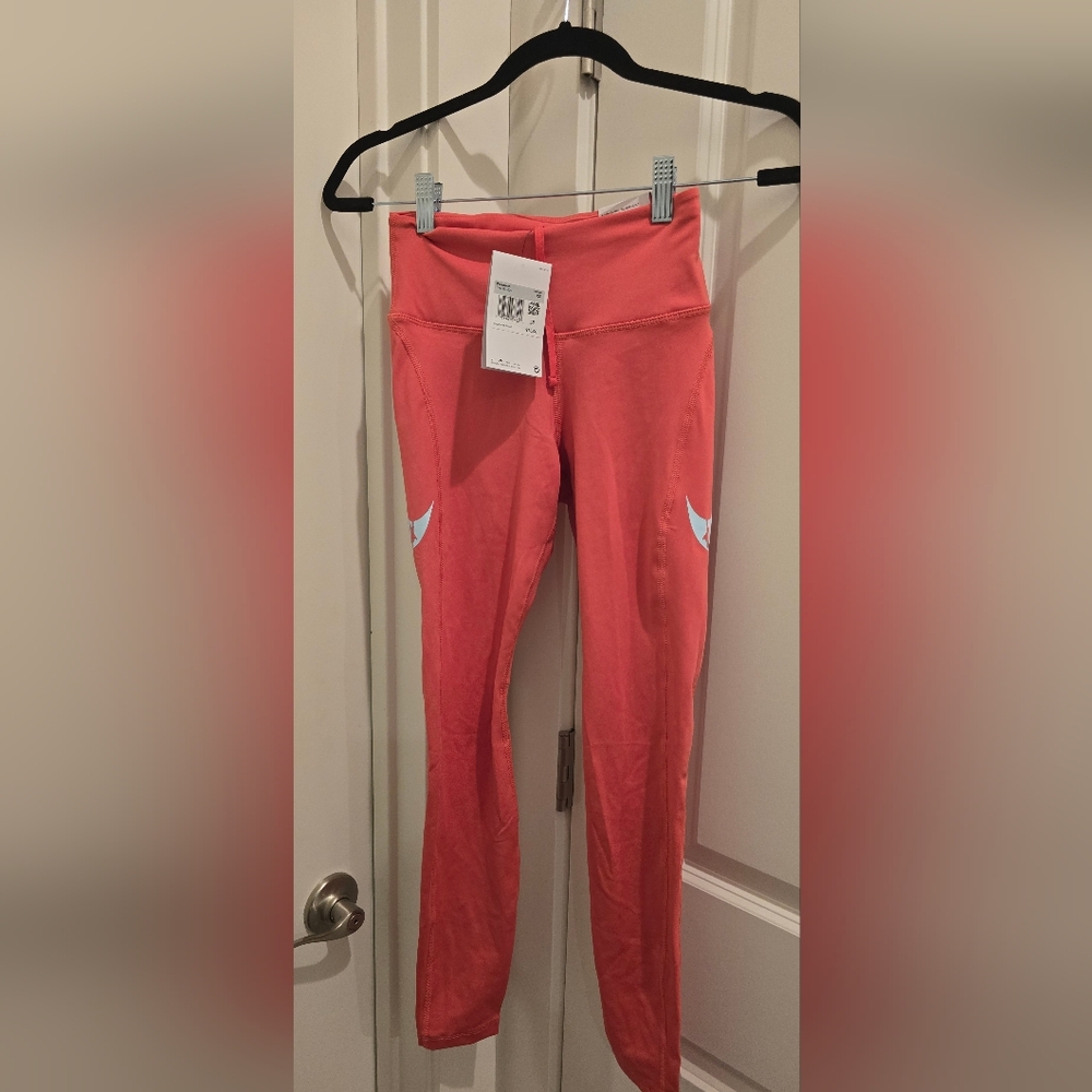 Nike Women's Bright Coral Leggings
